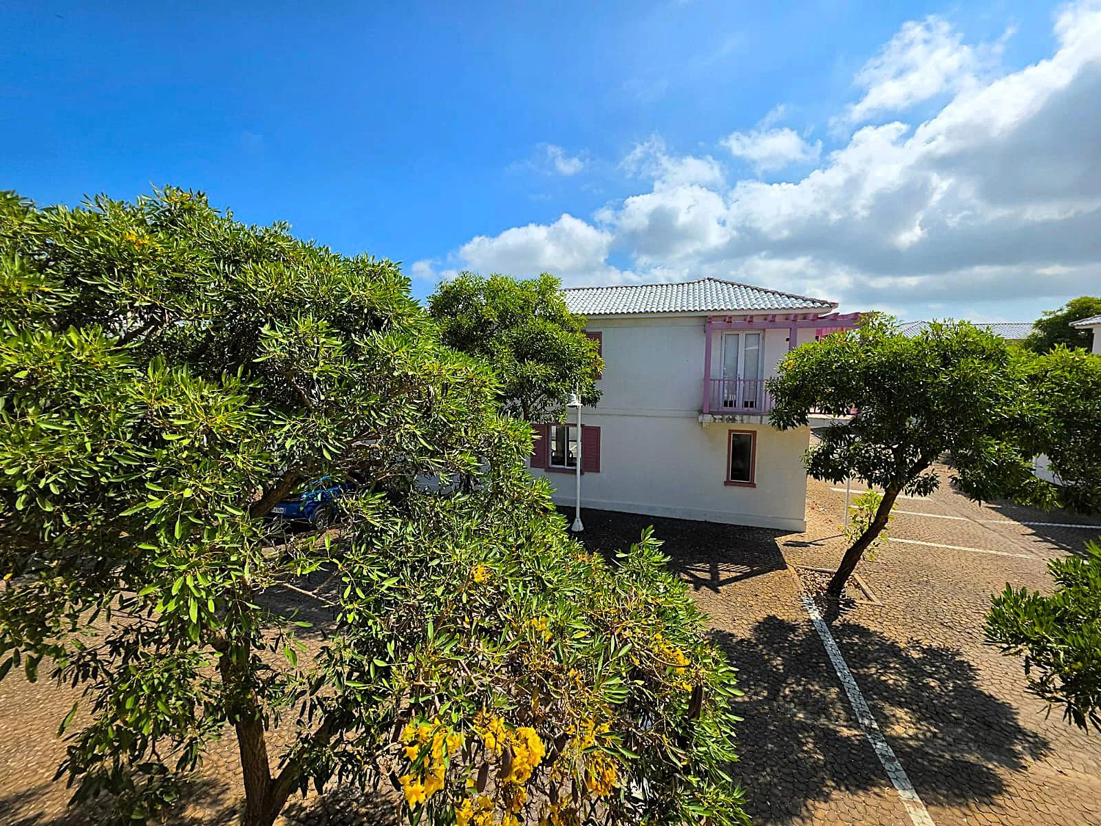 Se vende Casa en Bahia Muyuyo Playas km 16.5 Via Data