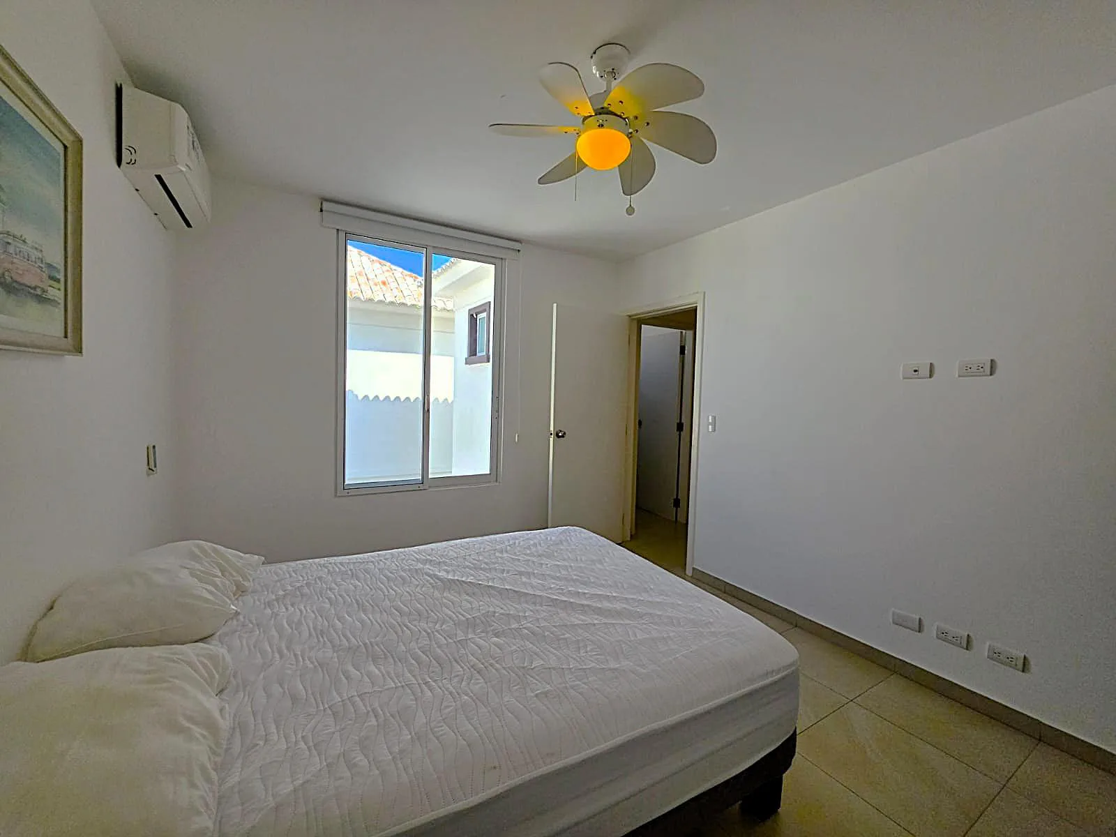 Se vende Casa en Bahia Muyuyo Playas km 16.5 Via Data