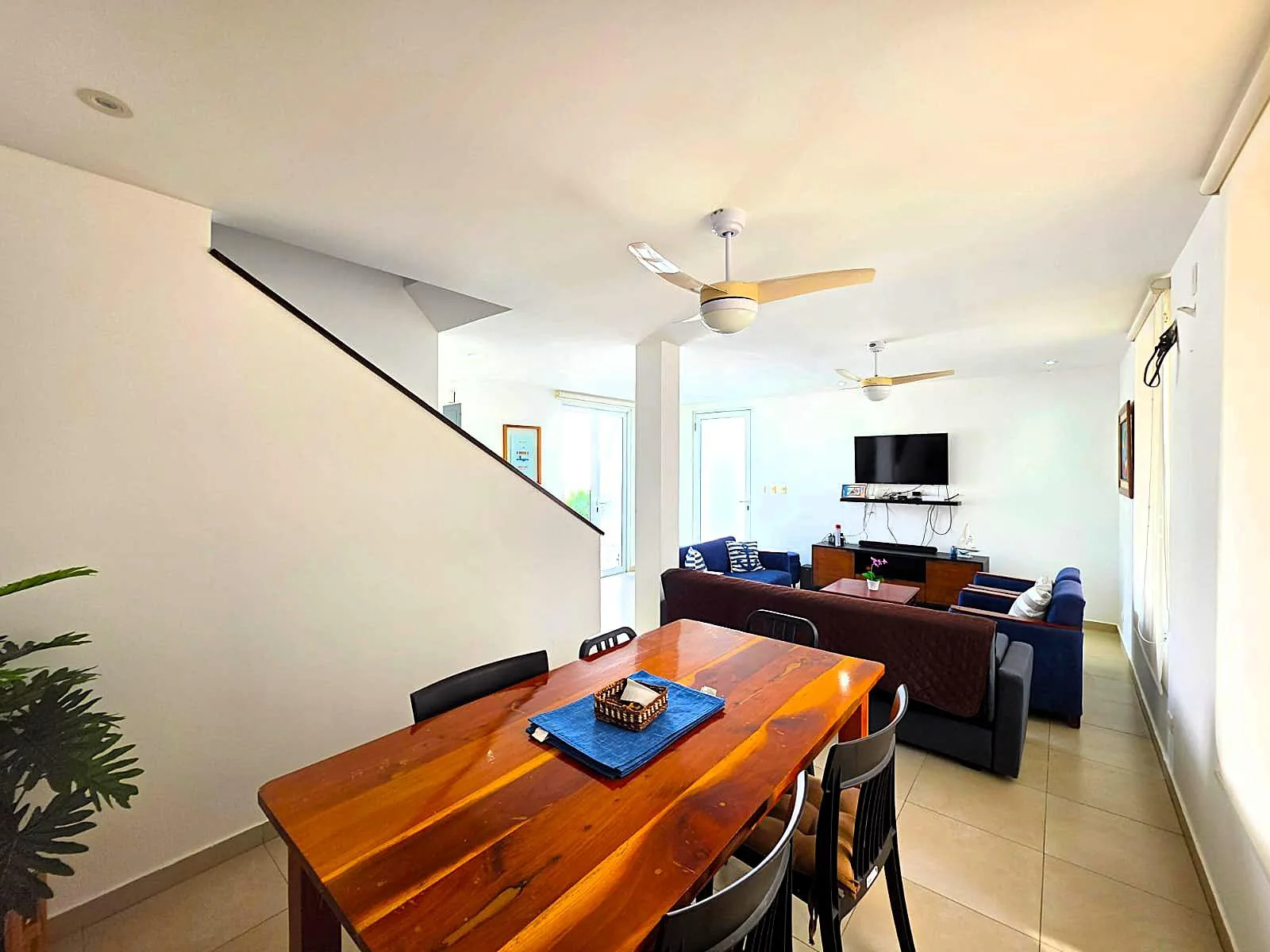 Se vende Casa en Bahia Muyuyo Playas km 16.5 Via Data