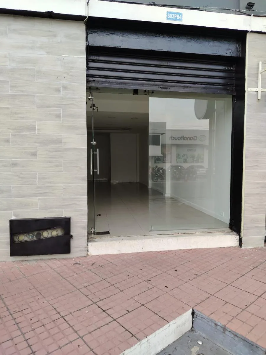 Local comercial planta baja en alquiler, Urdesa Central, MarVL