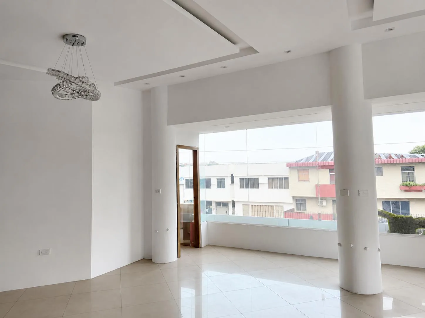 Local Comercial Planta Alta en alquiler, Urdesa central, MarVL