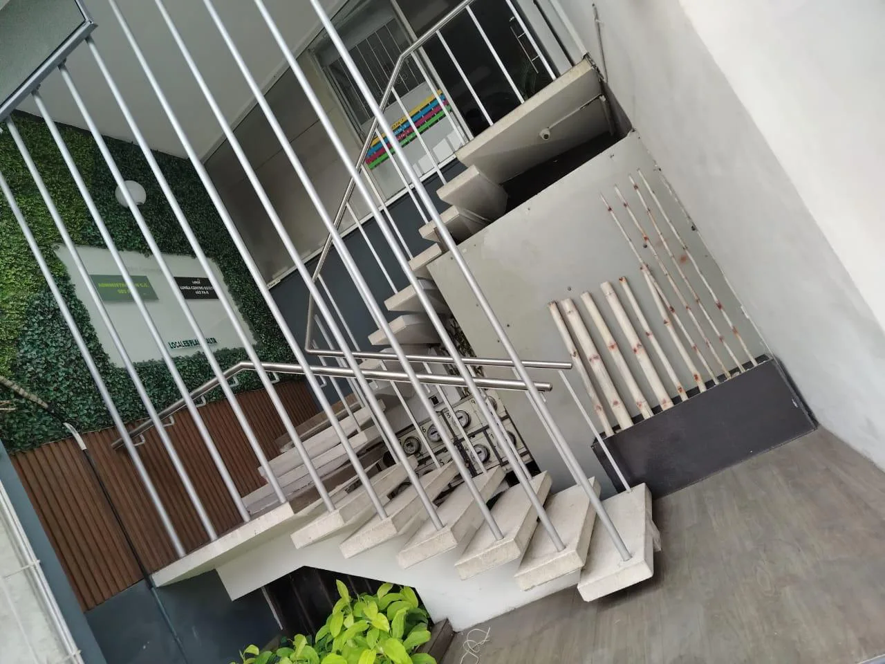 Local Comercial Planta Alta en alquiler, Urdesa central, MarVL