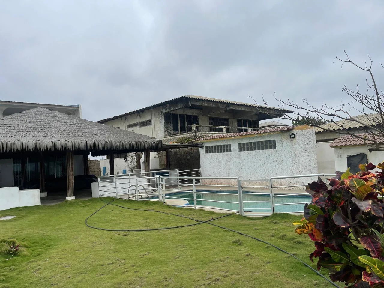 Terreno con casa en Venta, Punta Carnero , Salinas VanC