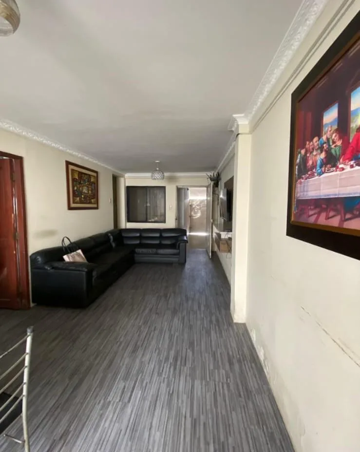 Casa en Venta Samanes. Av. Francisco de Orellana. VyJa