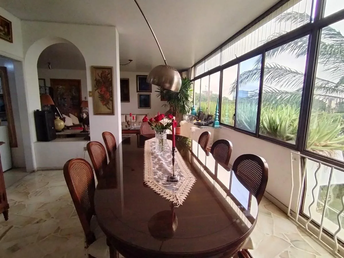 Departamento en Venta en Lomas de Urdesa Planta baja, EstF