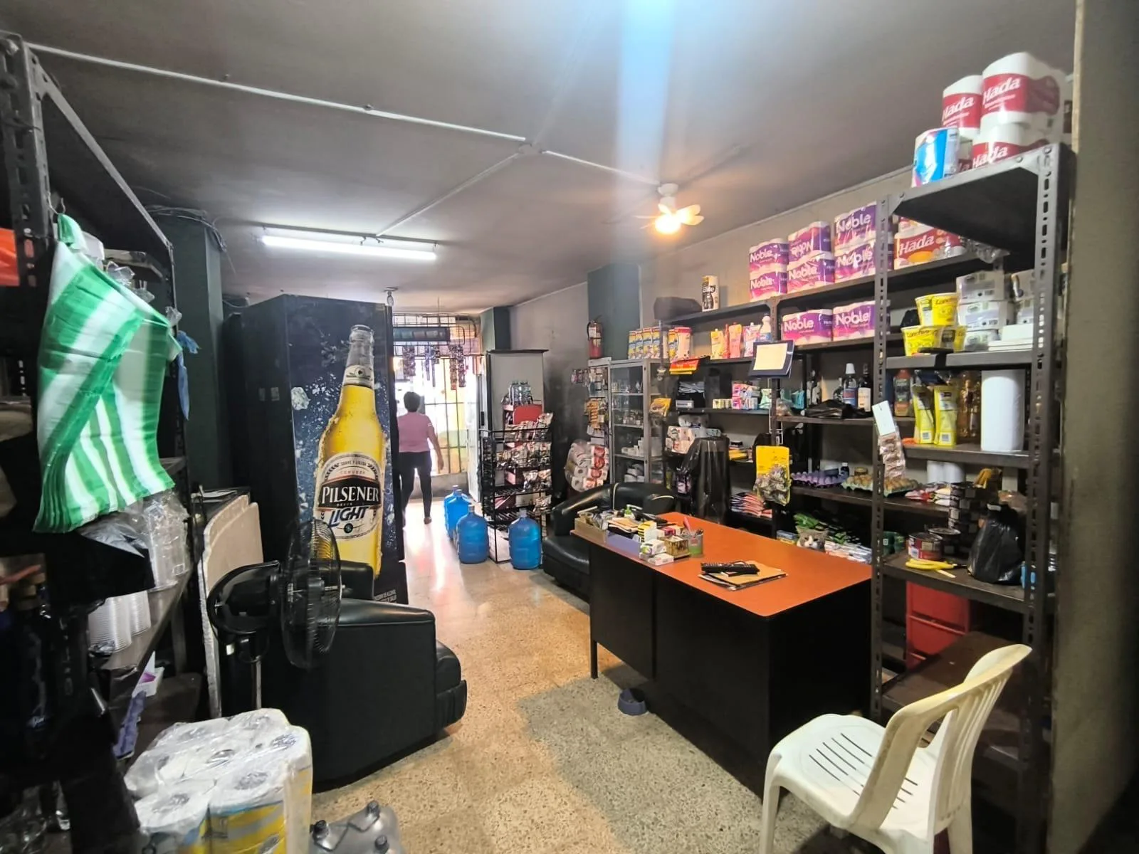 Venta de Edificio Comercial, Centro de Guayaquil, KarR