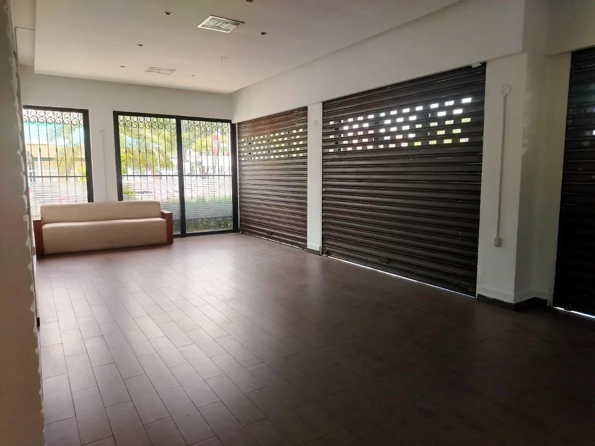 Local Comercial en Alquiler – Urdesa Central, Guayaquil EstF
