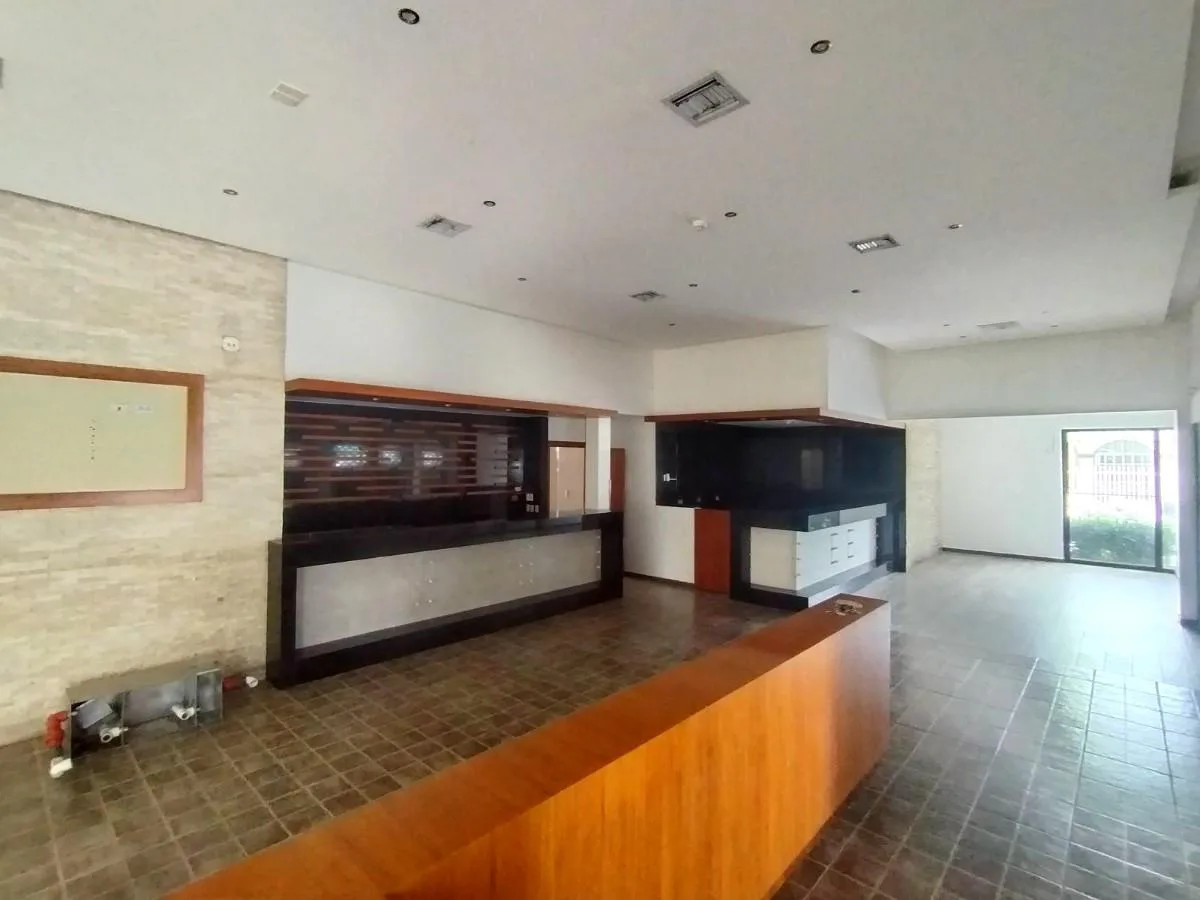 Local Comercial en Alquiler – Urdesa Central, Guayaquil EstF