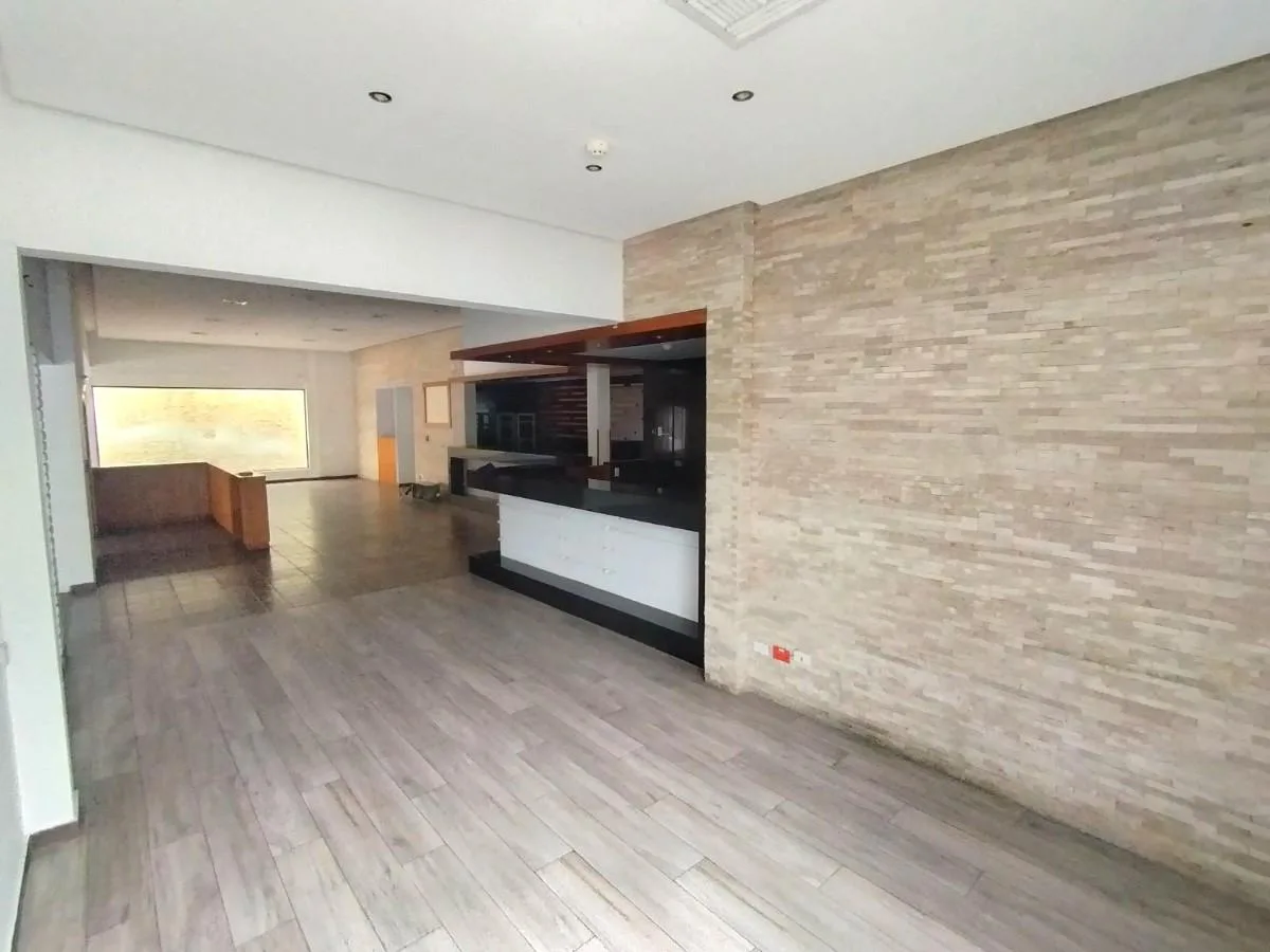 Local Comercial en Alquiler – Urdesa Central, Guayaquil EstF
