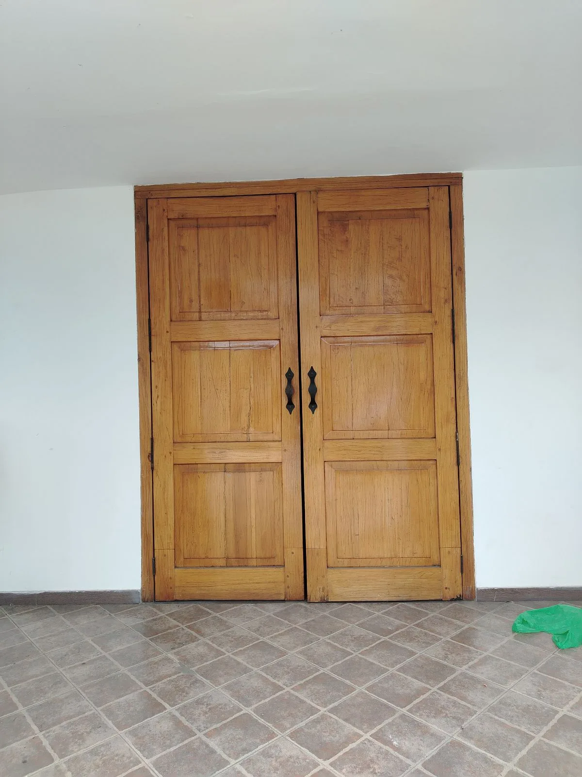 Local Comercial en Alquiler – Urdesa Central, Guayaquil EstF