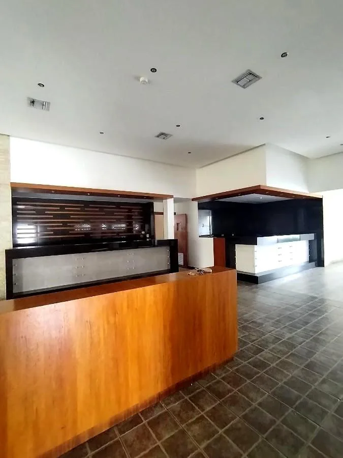 Local Comercial en Alquiler – Urdesa Central, Guayaquil EstF