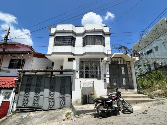 Venta de Casa rentera con uso comercial Bellavista VanRo