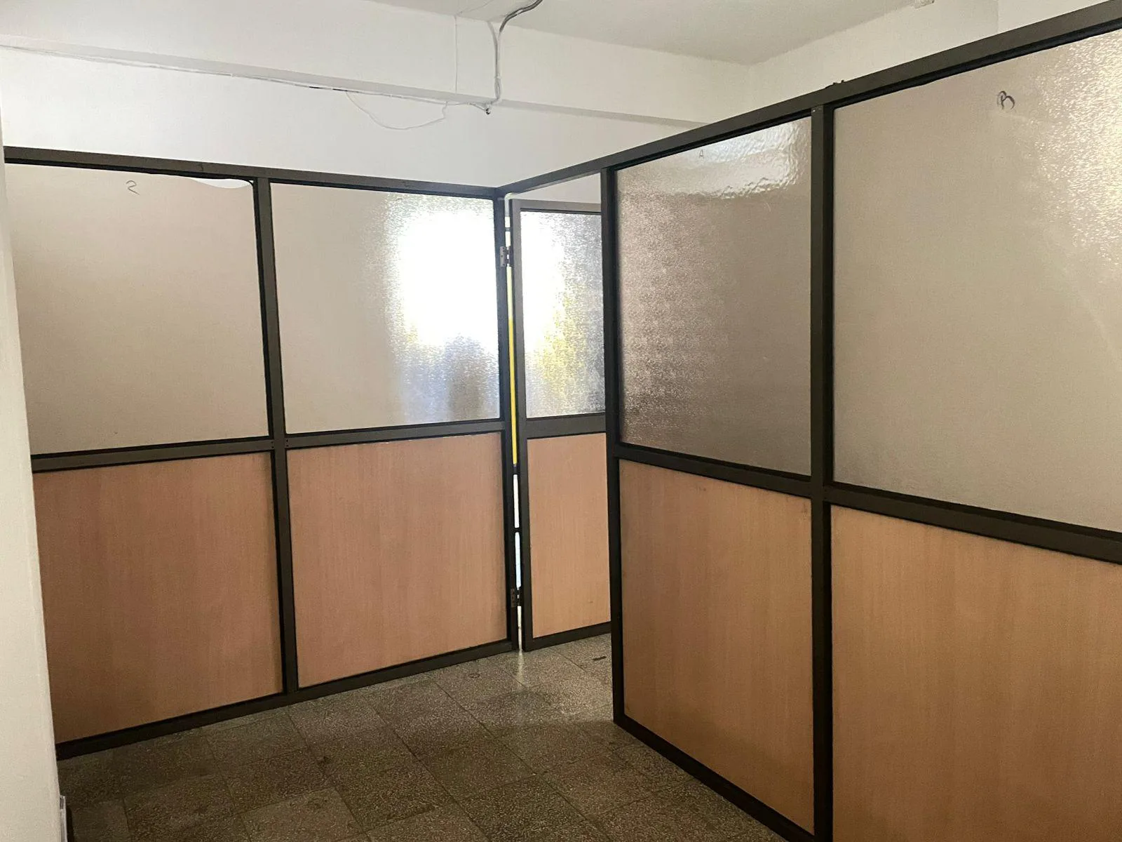 Se alquila oficina a una cuadra del Municipio de Guayaquil, JosS