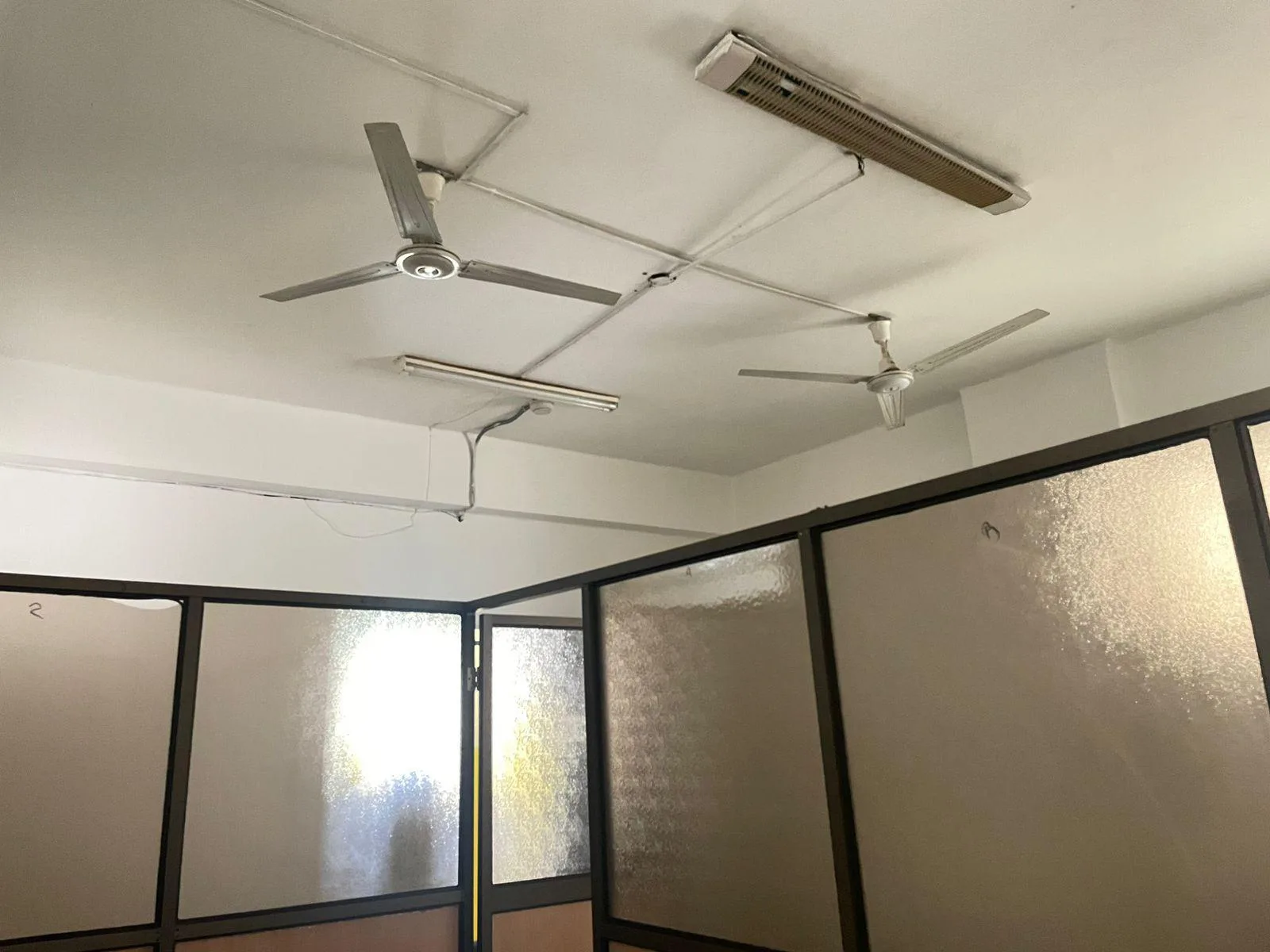 Se alquila oficina a una cuadra del Municipio de Guayaquil, JosS