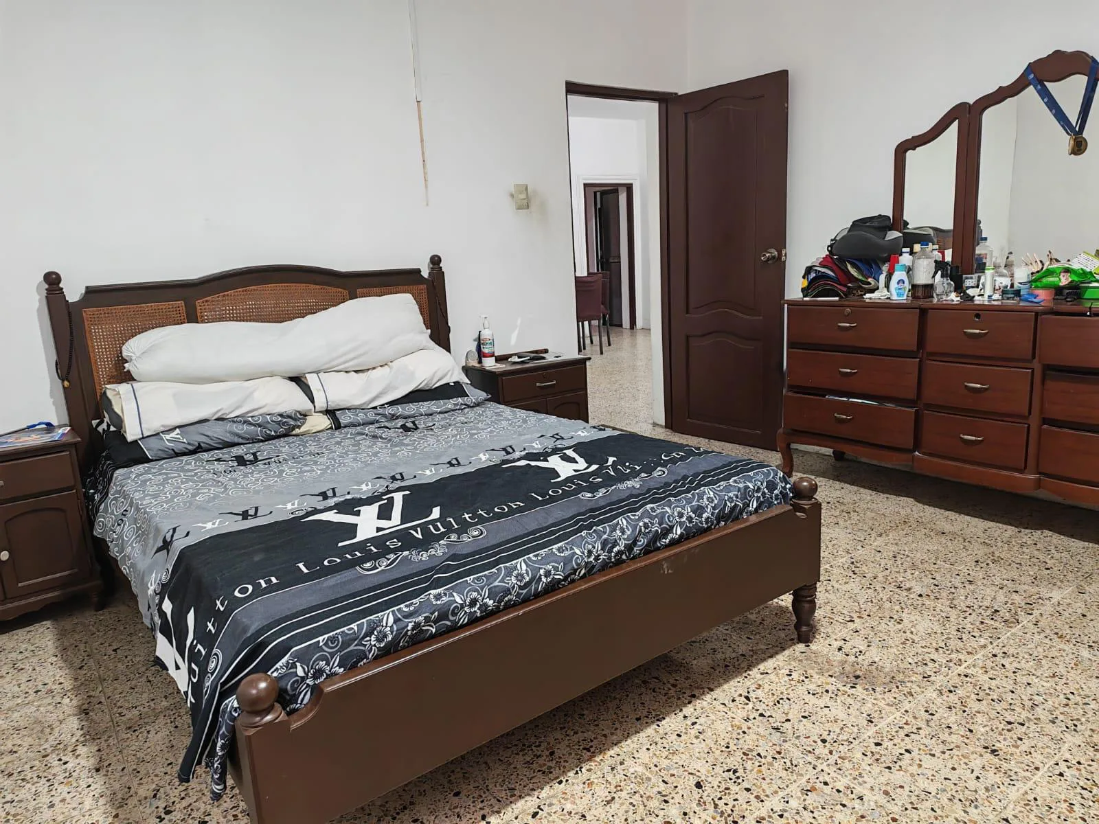 Casa en Venta Coop. La Fragata. Parque Acuático Viernes Santo. Sur. VyJ