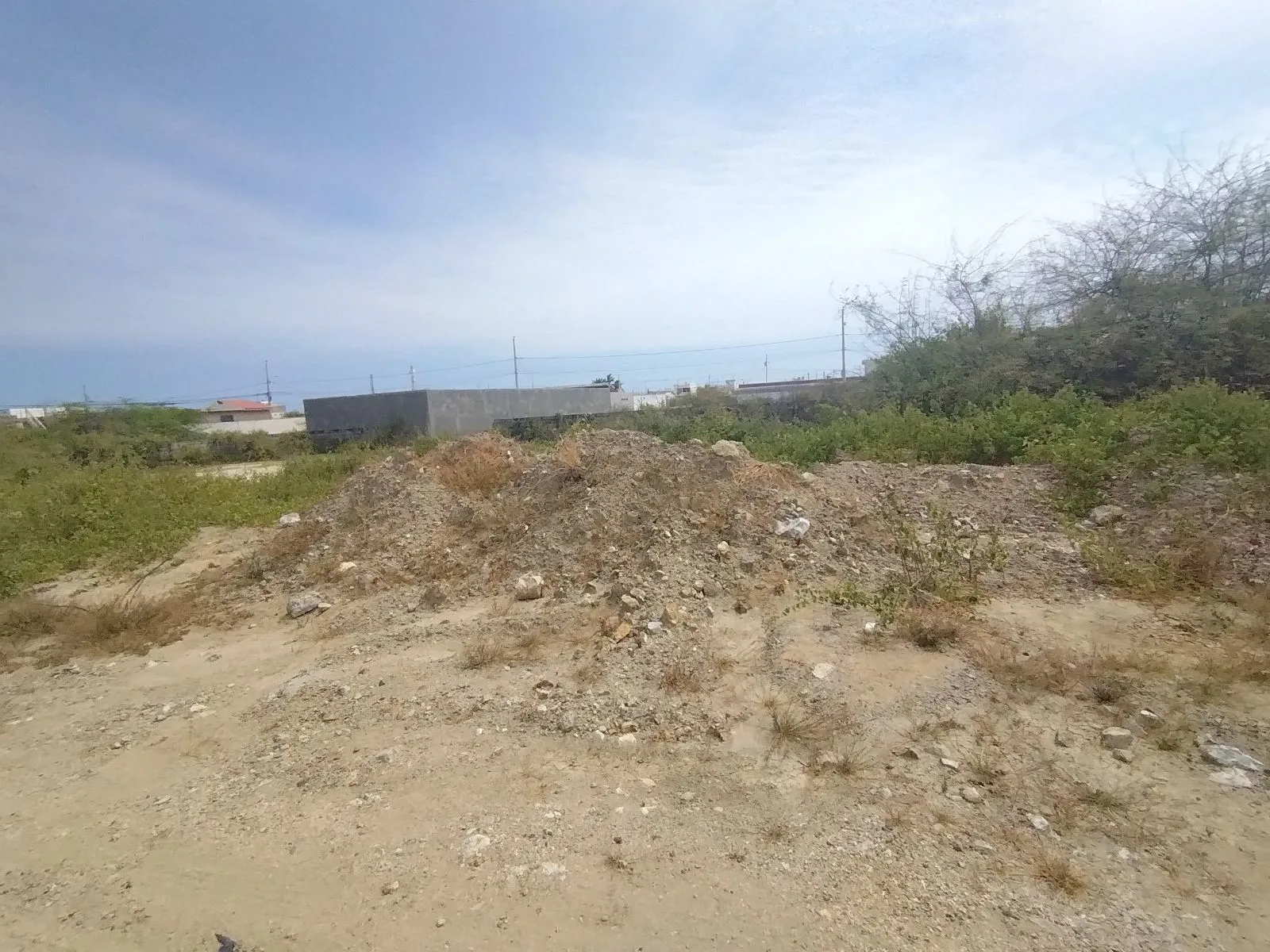 Terreno en venta en costa de oro Salinas EstF