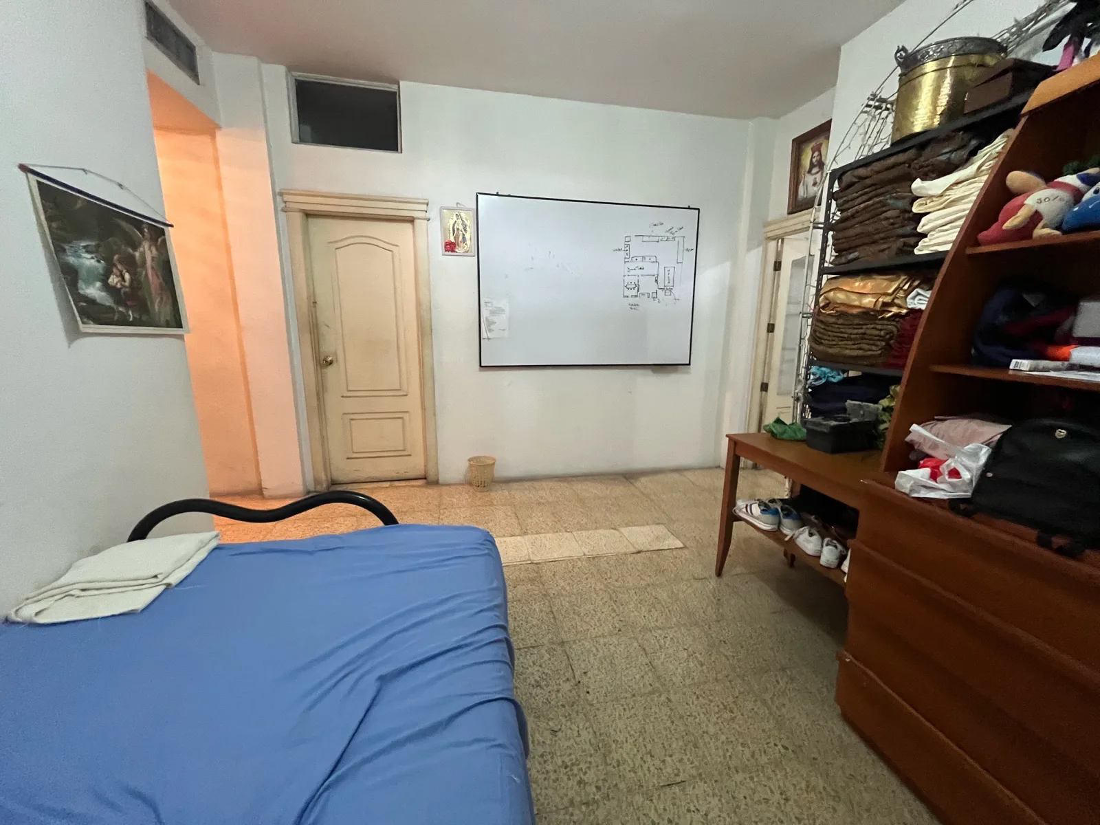 Casa y local comercial en venta en Tungurahua y Colon VanRo