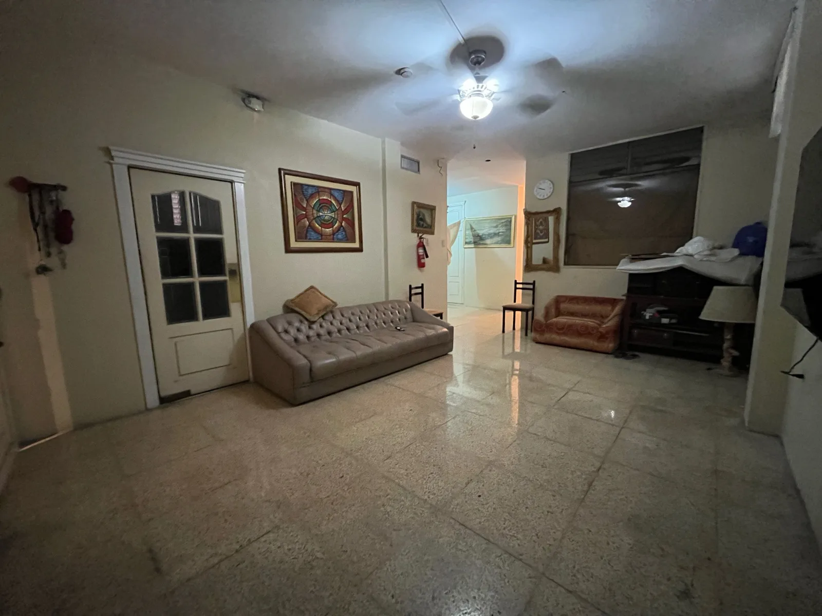 Casa y local comercial en venta en Tungurahua y Colon VanRo
