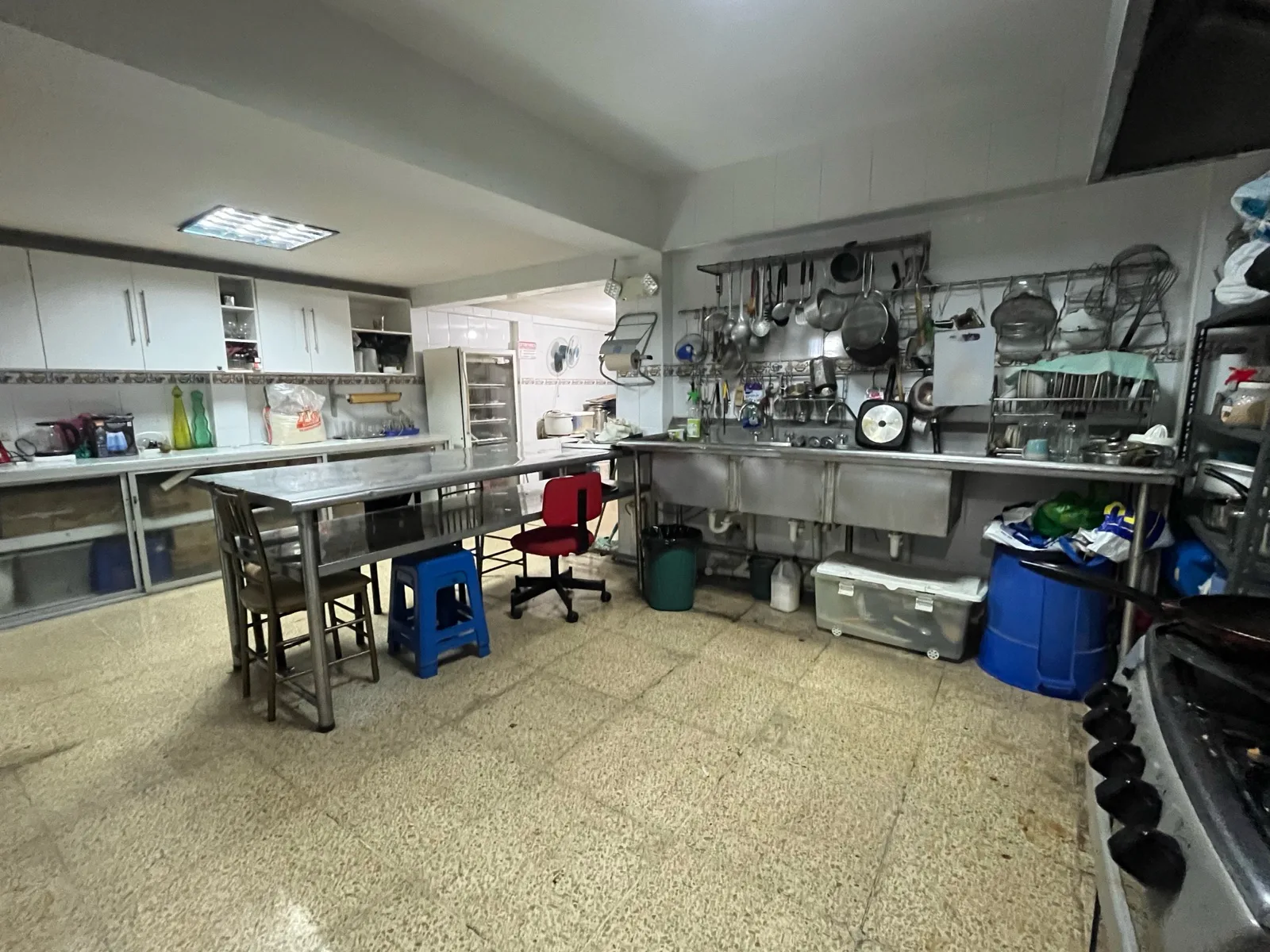 Casa y local comercial en venta en Tungurahua y Colon VanRo