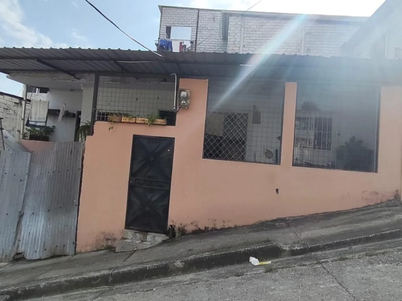 Casa en Venta, Colinas de la Alborada, IriR
