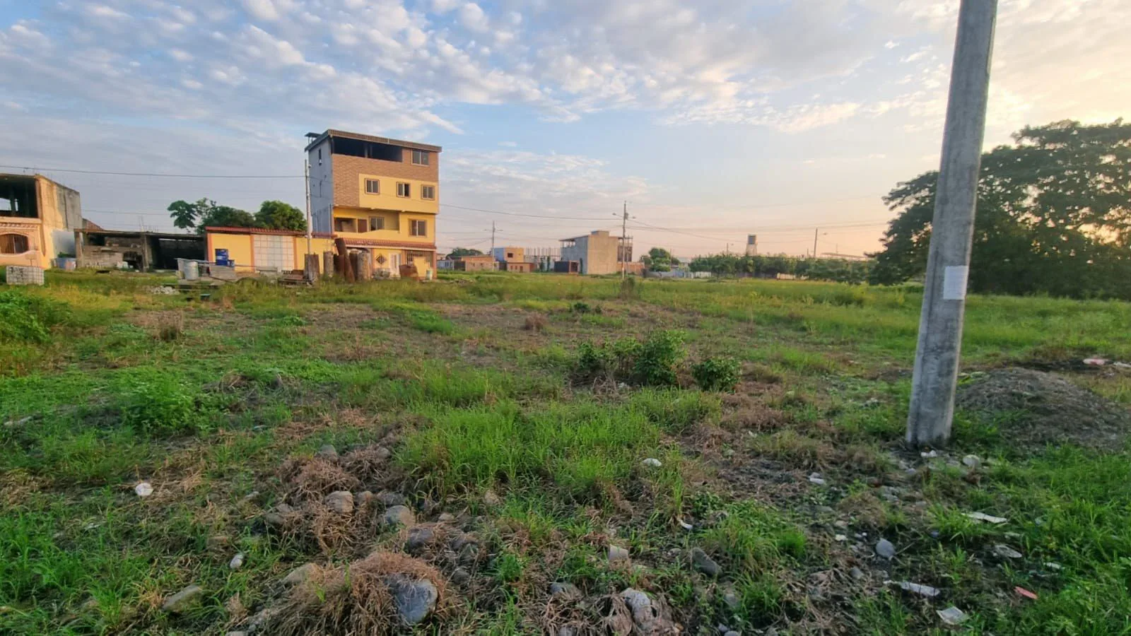 Vendo terrenos en Brisas de Berlín en Milagro, IngS.