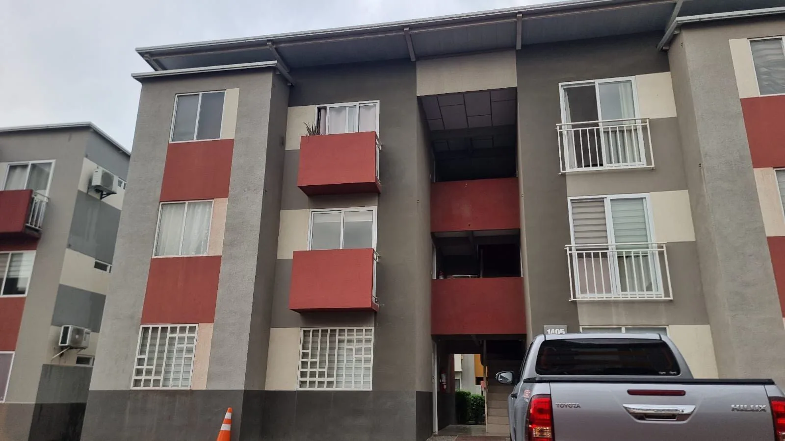 Alquilo departamento en Villas del rey Etapa Harry IngS