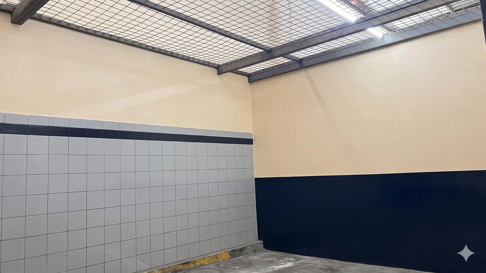 Local Comercial en Alquiler 6 de Marzo y Cañar Esq SanS