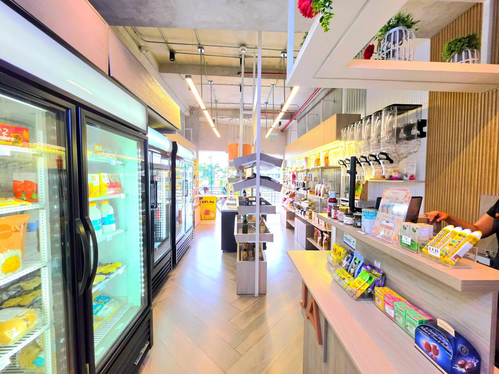 Se alquila local comercial en Plaza Vizcaya 1, AnaA