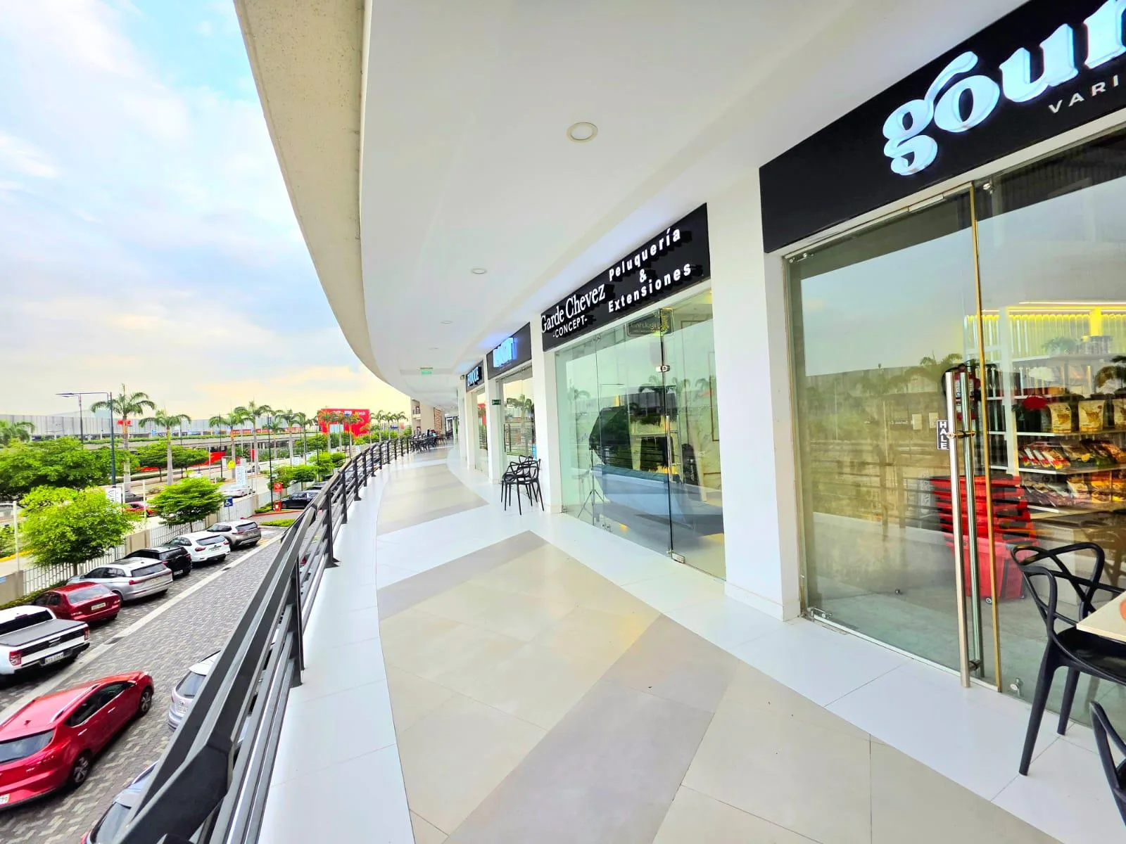 Se alquila local comercial en Plaza Vizcaya 1, AnaA