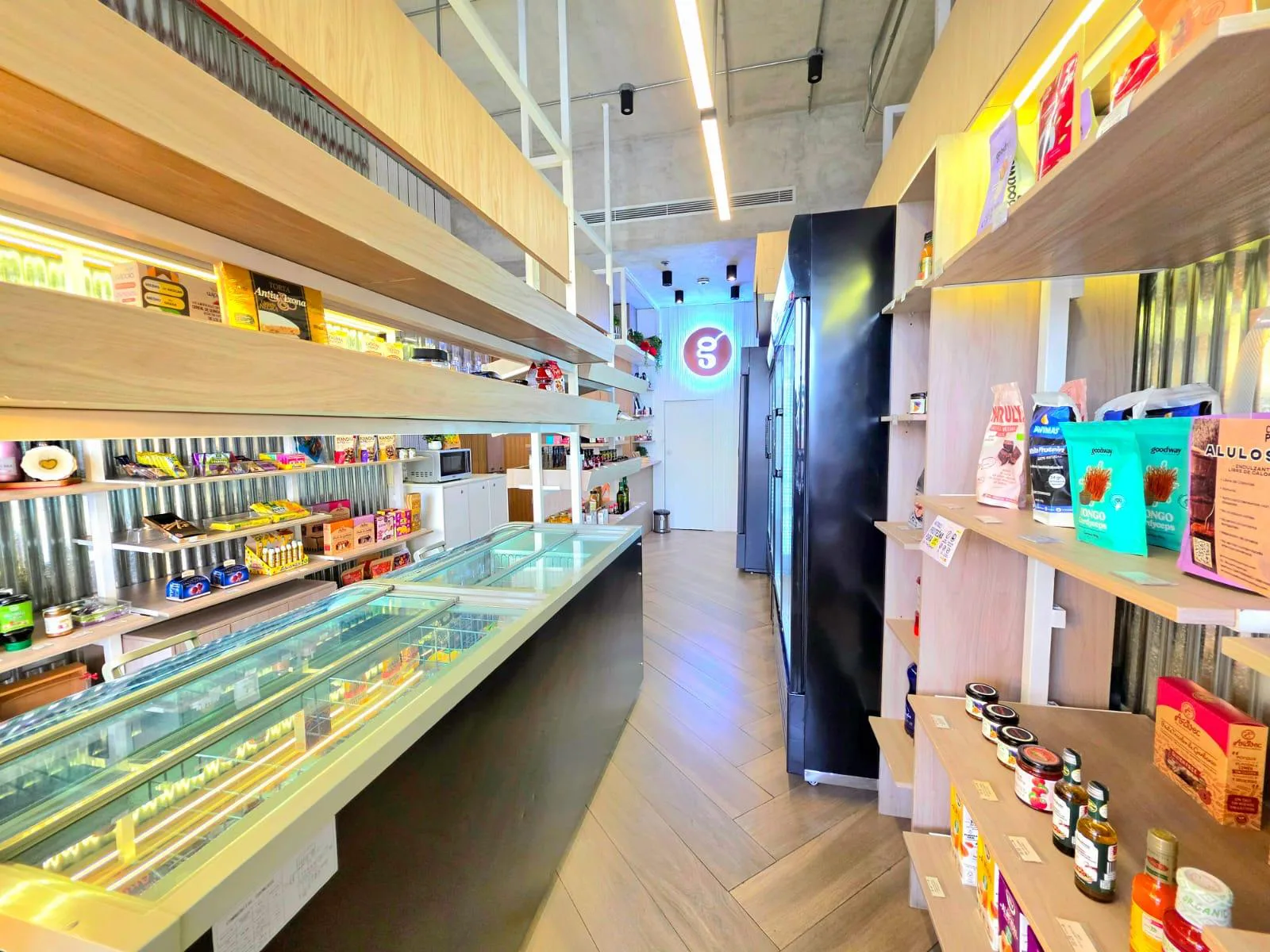 Se alquila local comercial en Plaza Vizcaya 1, AnaA