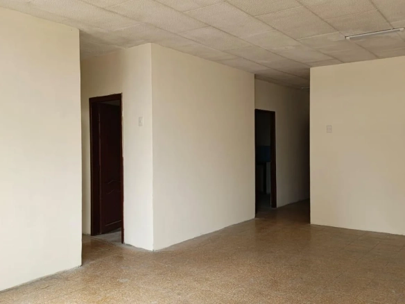 Departamento en Alquiler, P.P. Gómez y L. de Garaycoa Esquina, Tercer Piso, EliC