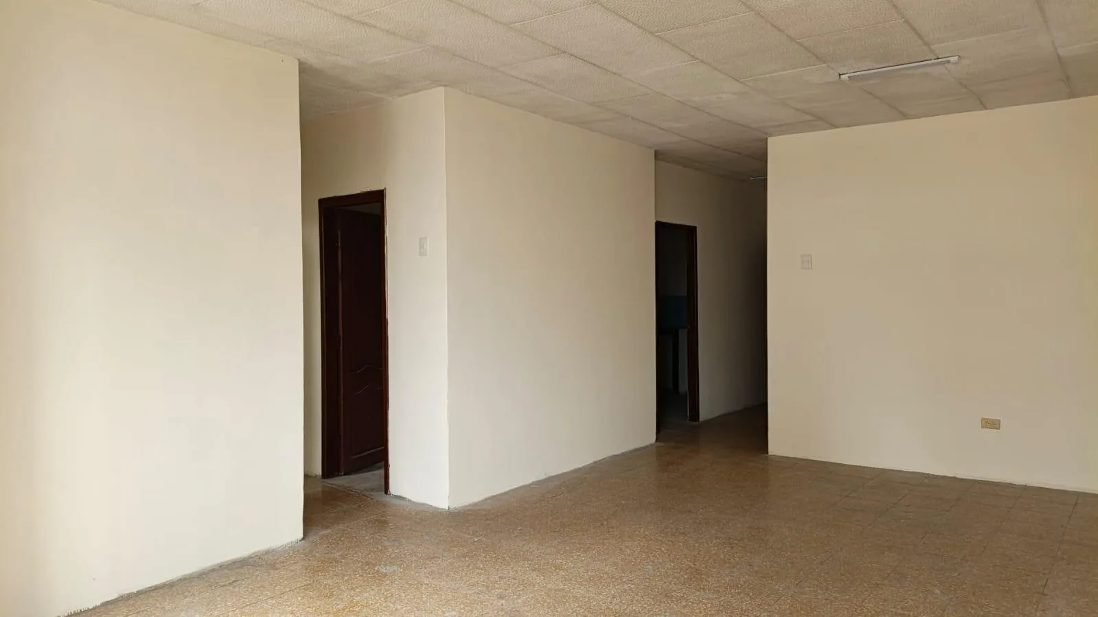 Departamento en Alquiler, P.P. Gómez y L. de Garaycoa Esquina, Tercer Piso, EliC
