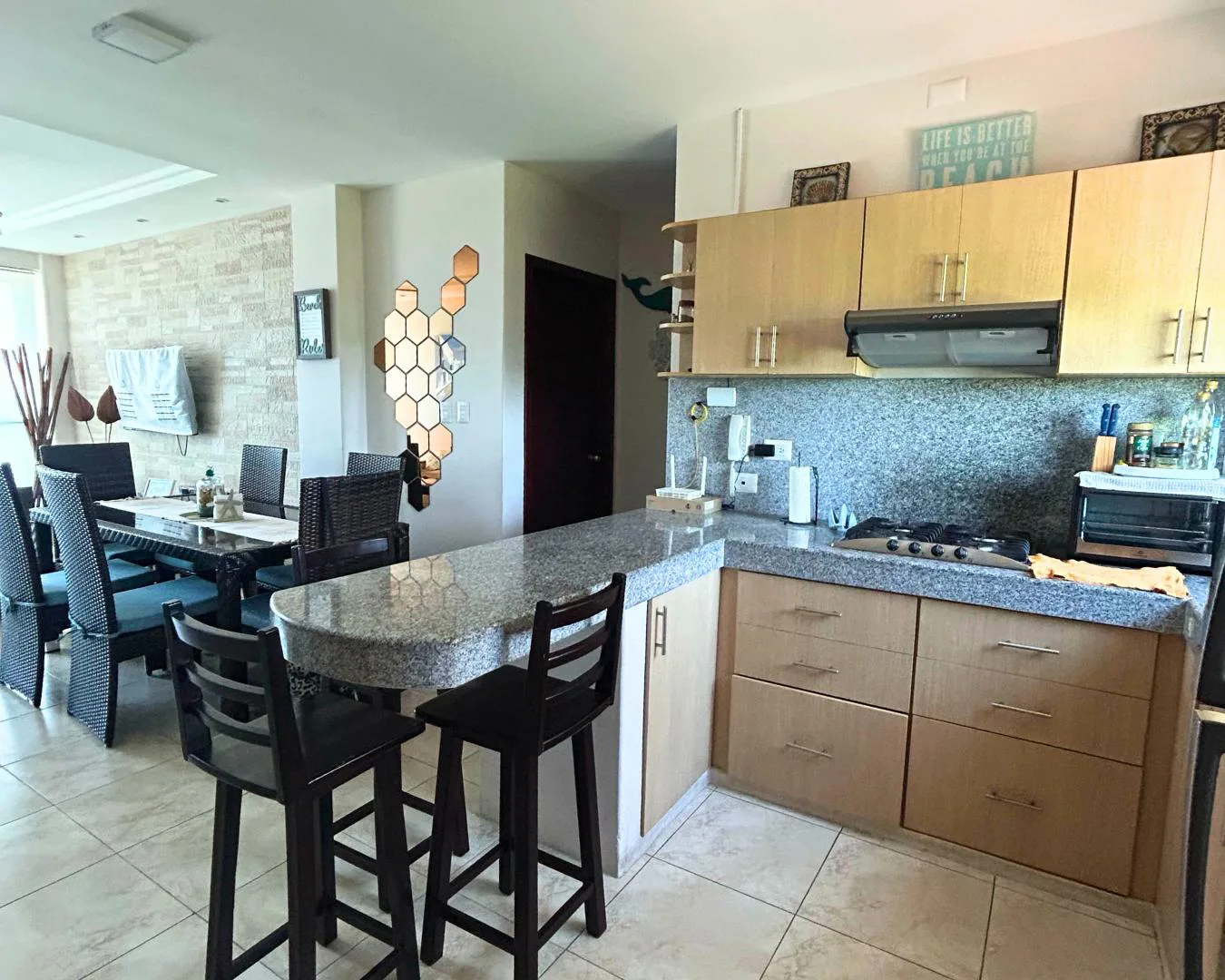 Departamento amoblado en venta Punta Carnero WYR