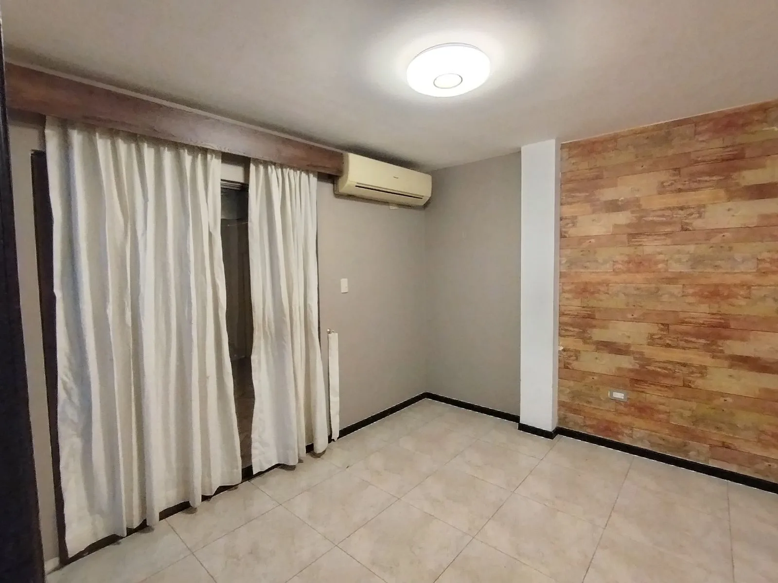 Casa en Venta para Urb La Rioja etapa Almeria EstF