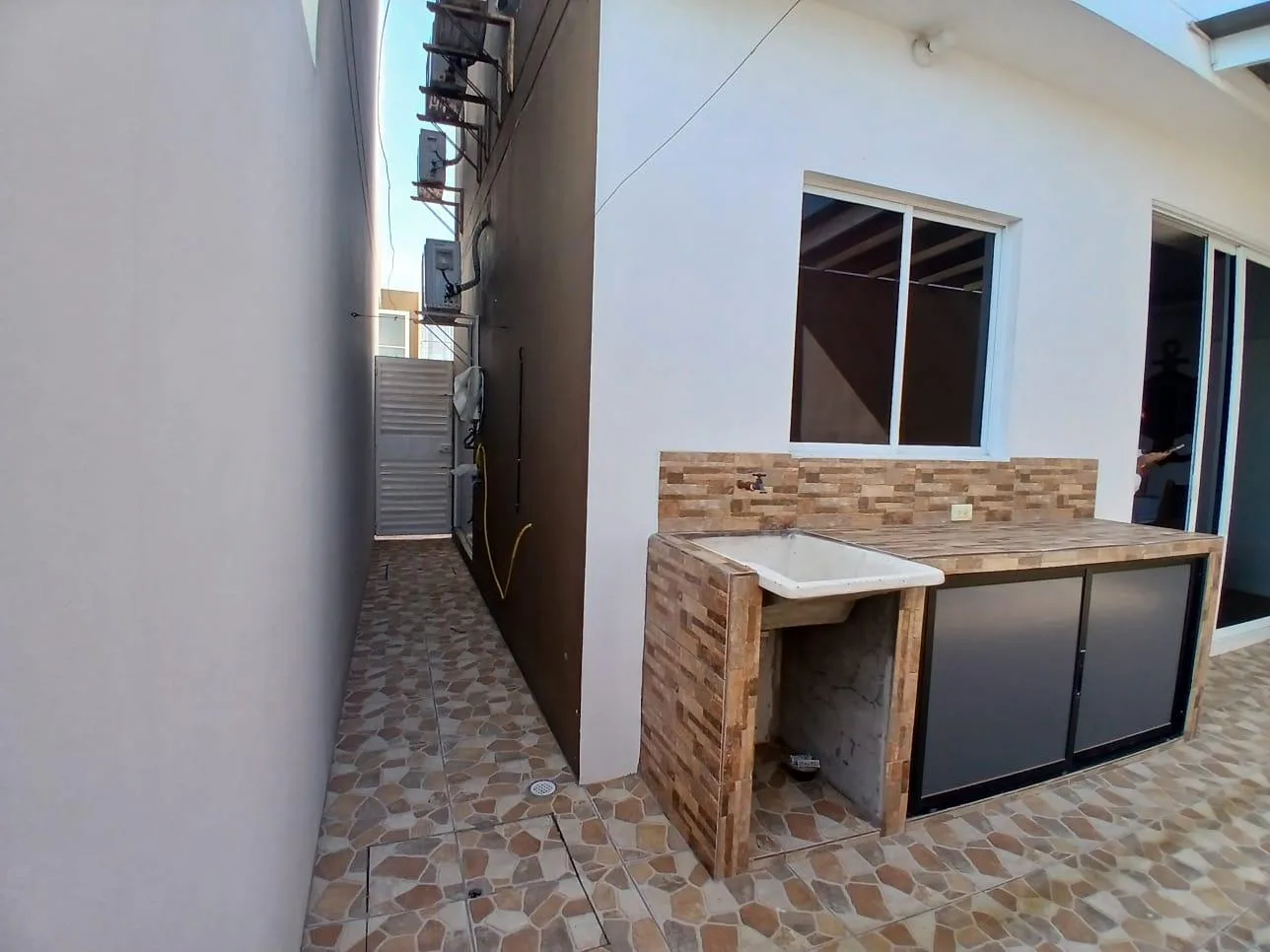 Casa Amoblada en Venta Urbanizacion Rosabell Via Spondylus TatO