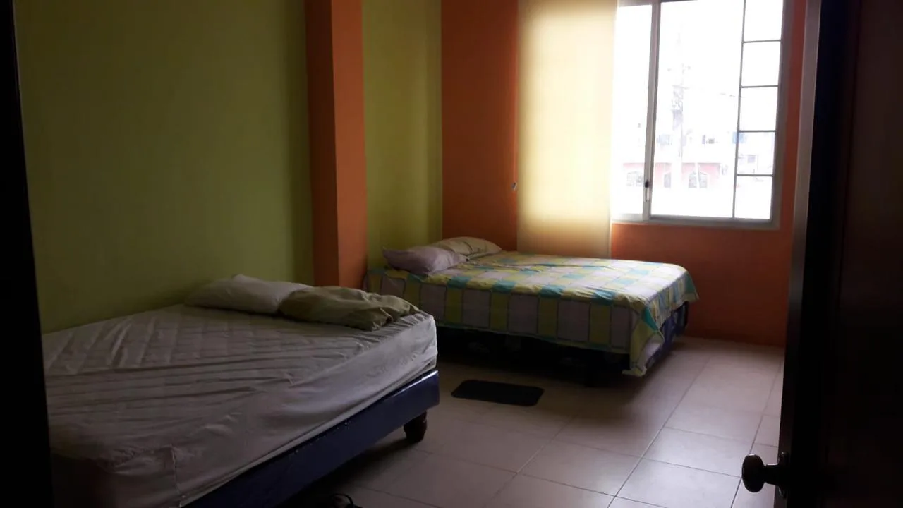 Casa rentera en venta en Machala, Barrio Primero de Enero, callejón PaoC