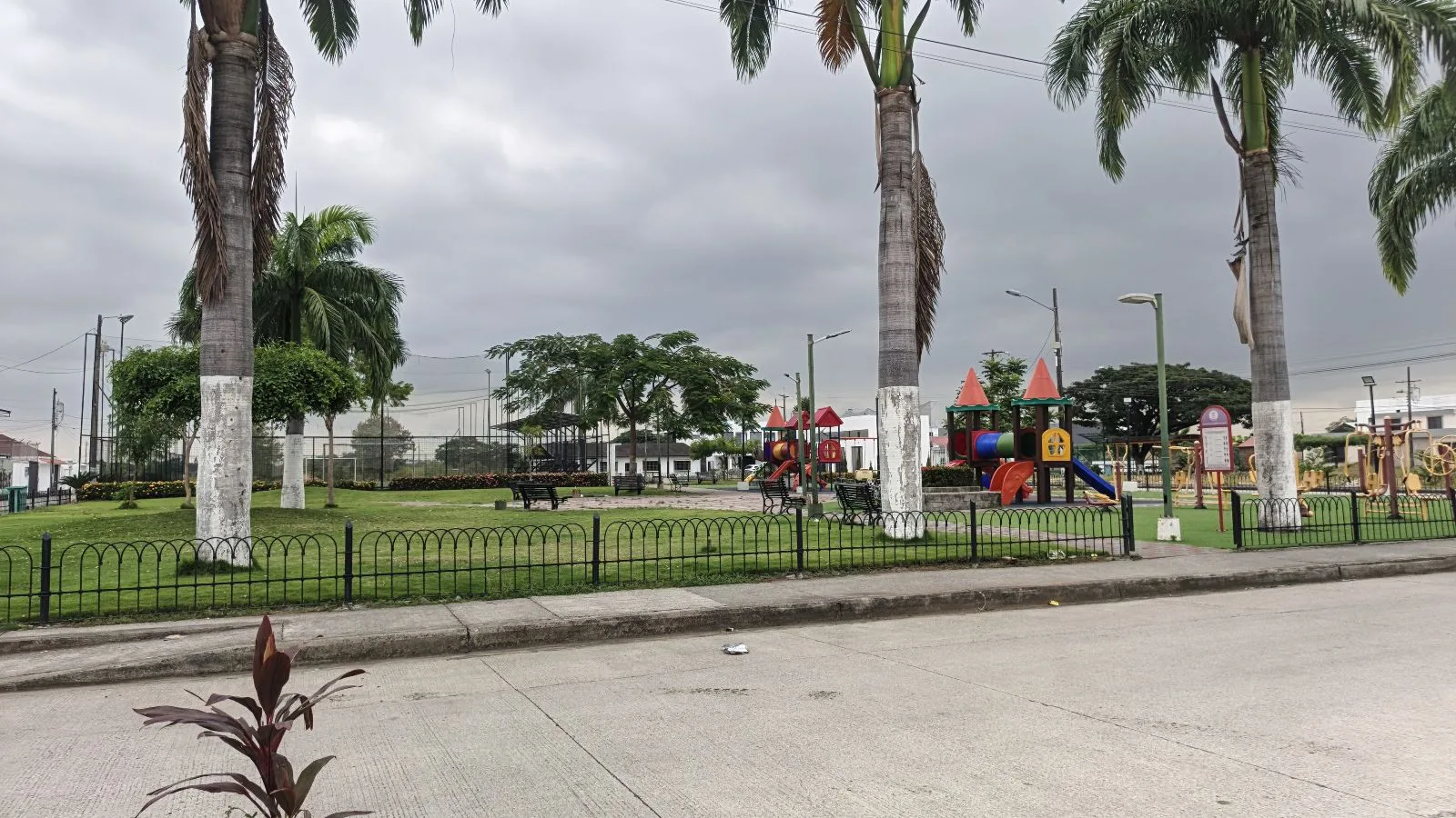 Terreno en Urb. La Delicia, Via a Salitre GabH