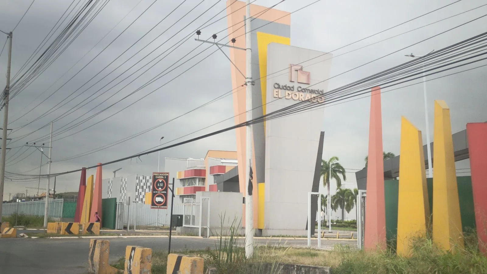 Terreno en Urb. La Delicia, Via a Salitre GabH