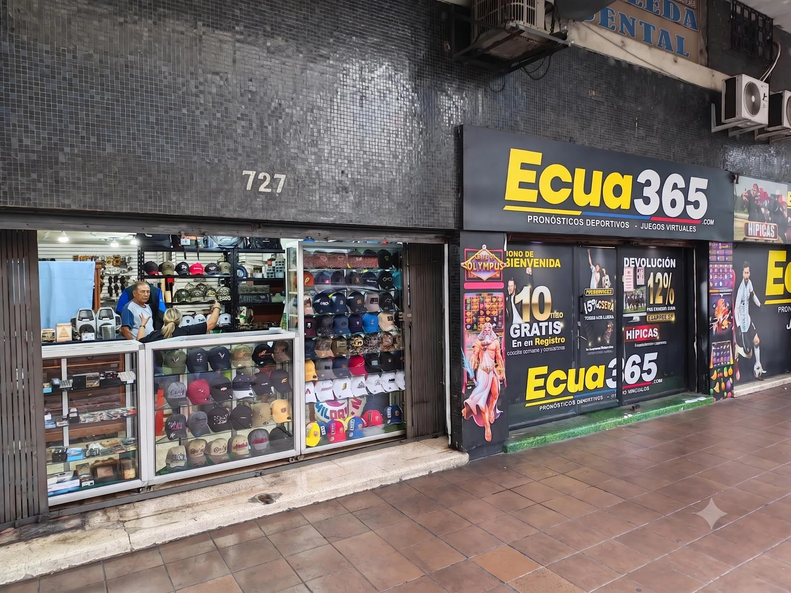 Venta Locales Comerciales. Centro de Guayaquil. Calle Vélez y Lorenzo Garaicoa. VYJ