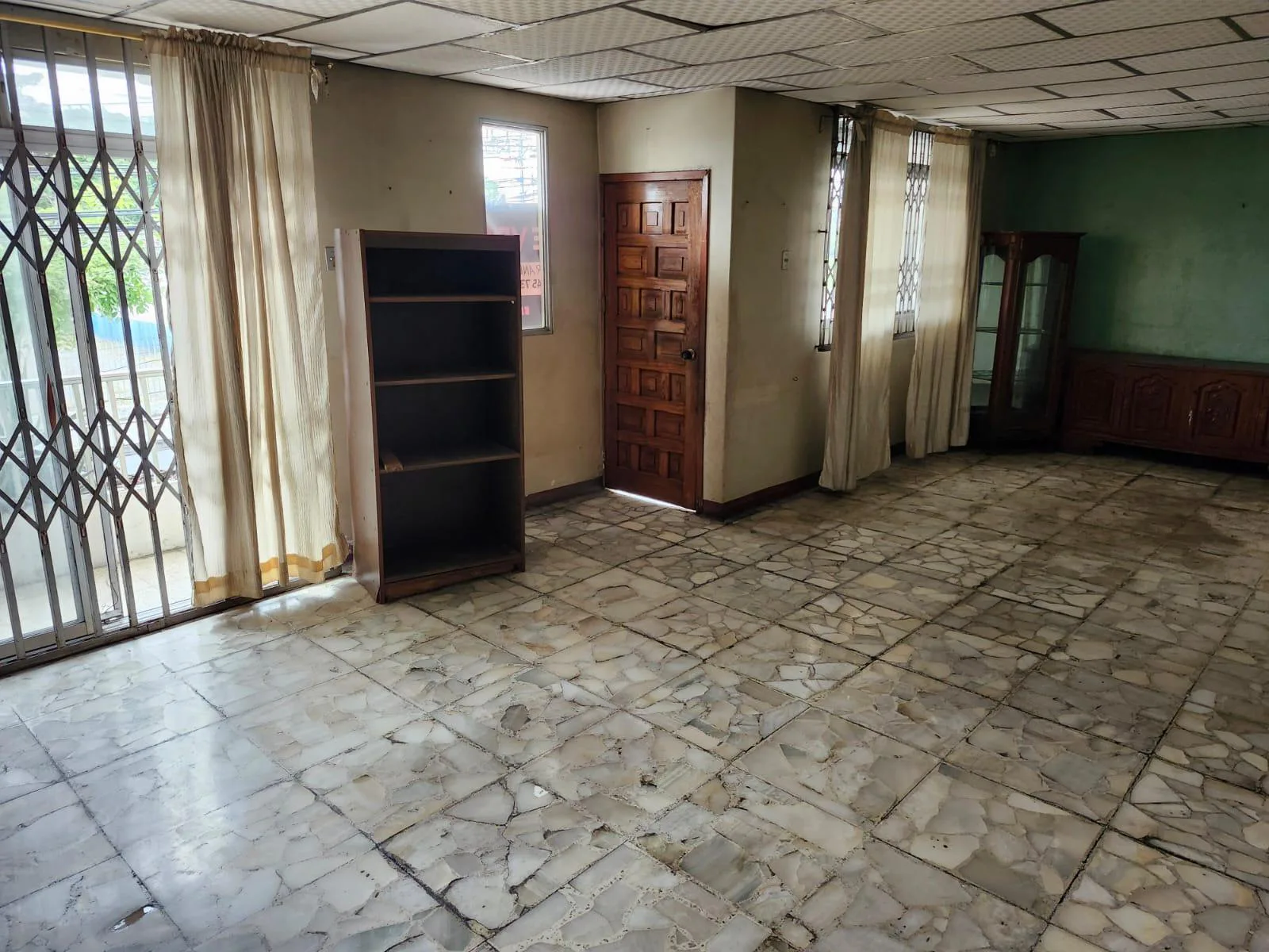 Casa en venta en Cdla. IESS en Sur de Guayaquil CesA