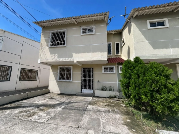 Casa en Venta Urb. San Gabriel, Duran WyR
