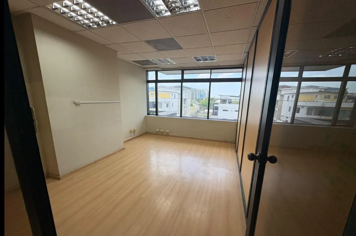 Oficina en alquiler Torres del Norte, torre B WyR