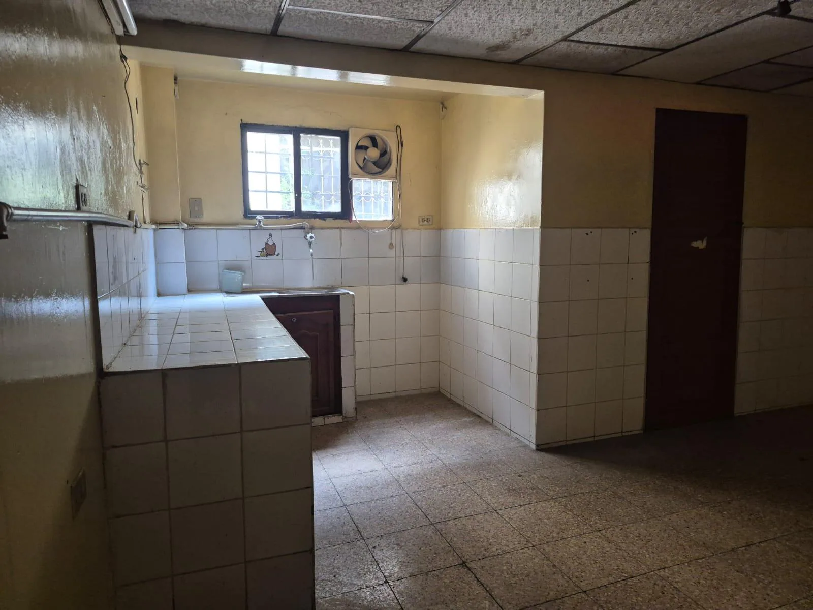 Venta Casa Rentera Centro de Gye con 6 departamentos W&R