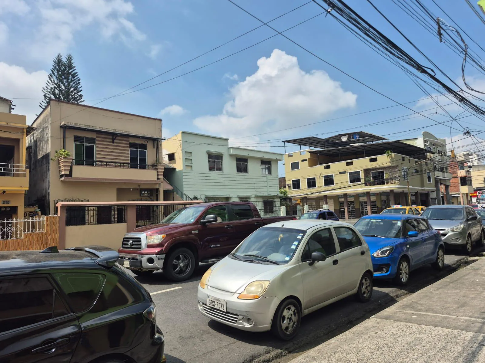 Venta Casa Rentera Centro de Gye con 6 departamentos W&R
