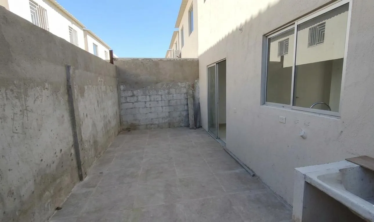 Casa en alquiler en Urb. Rosedal 2 – Chongón RonR
