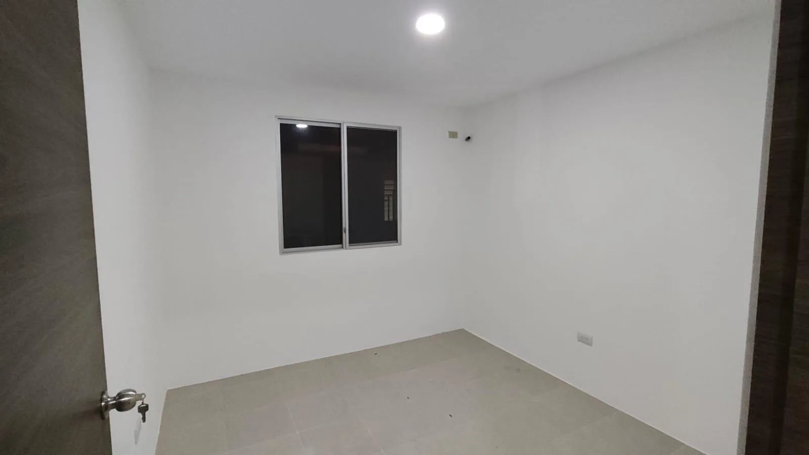 Casa en alquiler en Urb. Rosedal 2 – Chongón RonR