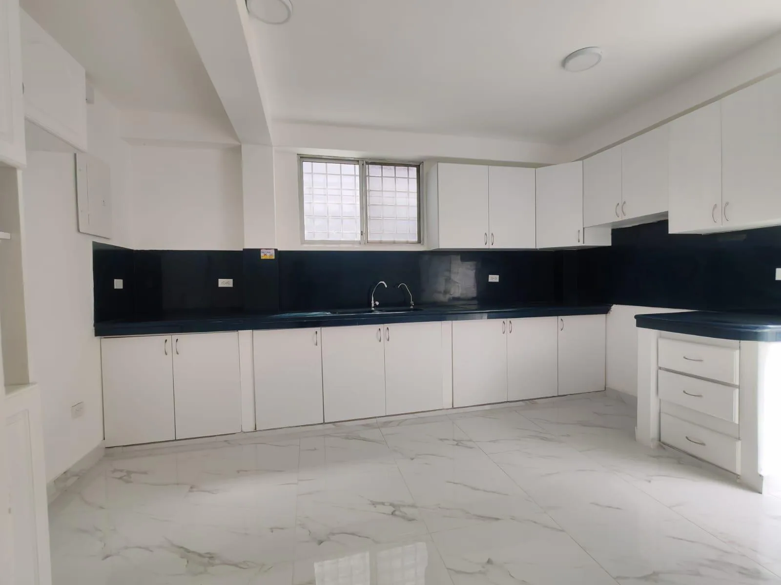Casa en Venta, Samanes 5, Guayaquil, DiaM