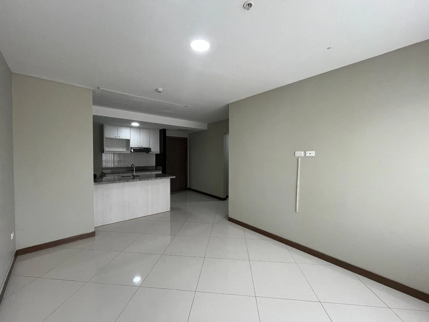 Alquiler de Suite en Edificio Pacific plaza, Ciudad Colon EleS