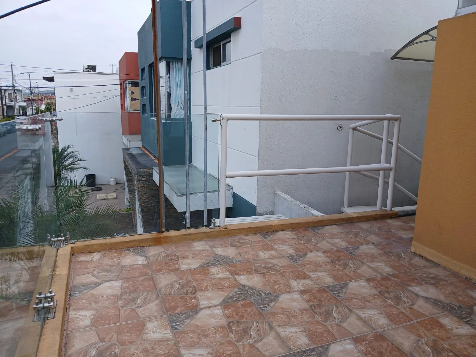 Casa Amoblada en Alquiler Urbanización San Antonio TatO