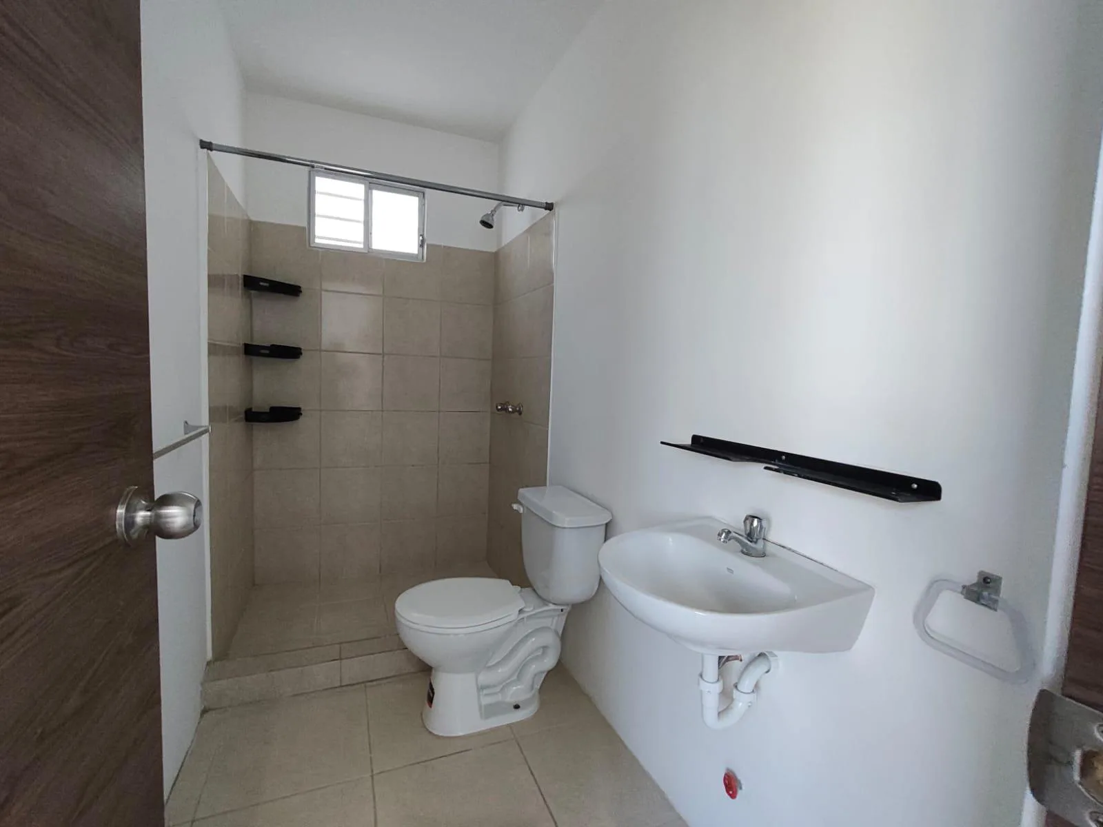 Casa en Alquiler Urbanización Villa Geranio 2, Vía a la Costa, Chongon GraC